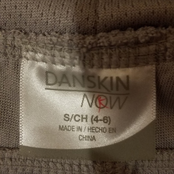 DANSKIN Now Gray & Pink Active Wear Capris - Picture 5 of 5